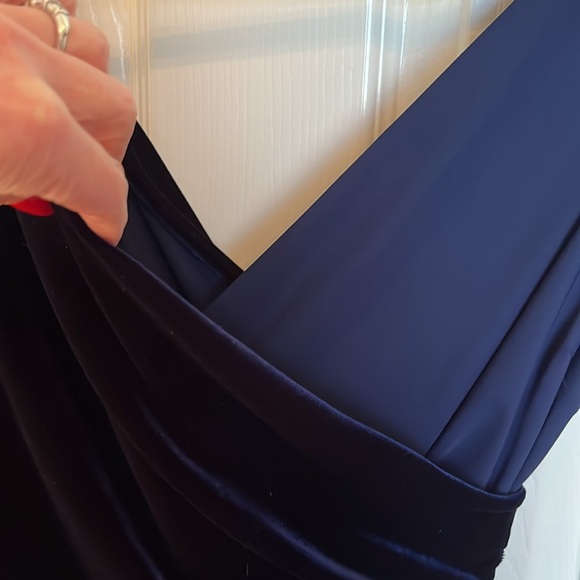 Chiara Boni La Petite Robe Erendira Velvet Trim Long Sleeve Gown - Picture 5 of 14